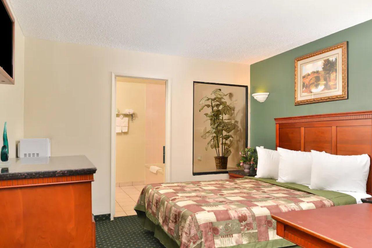 Americas Best Value Inn Redlands San Bernardino Bagian luar foto